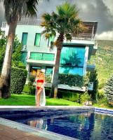 Family Beach Swimming Pool Villa Luanit - B&B Tragjas