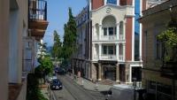 Apartment Urushadze - Ferienwohnung