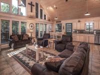 B&B Alto - Wine N Pines, 2 Bedrooms, Sleeps 6, Hot Tub, Fireplace, Flat Panel TV - Bed and Breakfast Alto