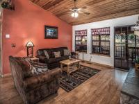 B&B Ruidoso - Garey's Deer Haven, 3 Bedrooms, Sleeps 8, Pet Friendly, Gas Fireplace - Bed and Breakfast Ruidoso