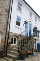 3 Bedroom Cottage minutes walk from town, harbour & Beaches. - B&B