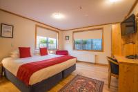 Zimmer mit Kingsize-Bett