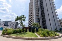 Luxurious Menlyn Maine 1 Bedroom on 12th Floor with Stunning Views & No Load Shedding - Chambres d’hôtes