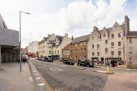 Stunning 1 Bed at Holyrood Palace & Arthurs Seat - Chambres d'hôtes Édimbourg