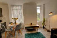 Bright & Stylish 1-Bed Apt with free parking - fast Wi-Fi - B&B Dundee