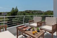 Evaeri villa - B&B Loutsa