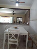 CASA DE PRAIA COM PISCINA e AREA GOURMET - Chambres d'hôtes Caraguatatuba