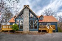 Family Mountain Lodge - Arcade Games, Hot Tub - B&B