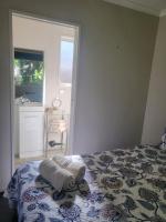 Misty Peaks Cottage - Bed and Breakfast Fox Glacier