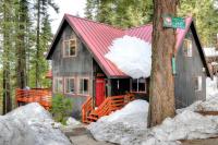 B&B Yosemite West - Christmas Cabin - Bed and Breakfast Yosemite West