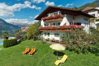 B&B Scena - Haus Bernhard - Bed and Breakfast Scena