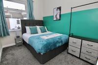 Mount House - Tranquil 4-Bed Gem, 10 Min Walk to Coventry Centre - B&B