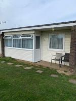 bulldog holidays 244 - Bed and Breakfast