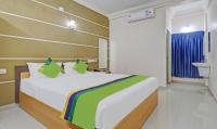 B&B Nedumbassery - Treebo Trend Thoduvas Star Plaza Cochin Airport - Bed and Breakfast Nedumbassery