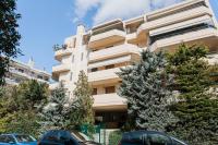 Top-Class 2BR Apartment in Marousi by UPSTREET - Chambres d’hôtes Athènes