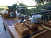 Gkhui Gkhui River Lodge - Bed and Breakfast