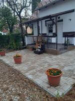 Zsuzsanna Apartman - B&B