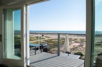 Luxury Beachfront Condo - Endless Views - Surf 1 - B&B