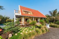 B&B Pune - SaffronStays Happy Fields, Pune - luxury farmstay with farm to table food - Bed and Breakfast Pune