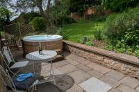 Loft Apartment nr Bath & Bristol with hot tub - B&B Bristol