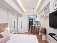 SHERISSE' CONDO @ THE LOOP WITH WIFI,CABLE AND HOT & COLD SHOWER, - B&B