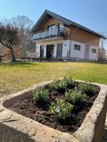 The Red One Edersee - B&B Bringhausen