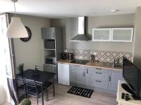 Logement à Brive - proche de la gare et du centre ville - Climatisation - fibre internet - stationnements gratuits - Bed and Breakfast Brive-la-Gaillarde