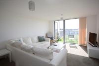Stunning 2 Bedroom Apartment in Ashley Down with Cricket View - Bed and Breakfast