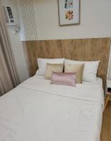 B&B Cagayán de Oro - SHERISSE' CONDO @ THE LOOP WITH WIFI,CABLE AND HOT & COLD SHOWER, - Bed and Breakfast Cagayán de Oro
