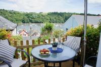 Ferry View - Views over the Dart, elegant three storey house, unique Sky Room - B&B Dartmouth