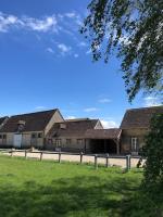 Sainte Suzanne gite de LA CHARRETERIE - Bed and Breakfast Les Baux-de-Breteuil