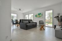 T3 NEUF – C13 - JARDIN-TERRASSE ET PISCINE – ACCÈS DIRECT PLAGES ET CENTRE VILLAGE - Chambres d'hôtes Saint-Cyr-sur-Mer