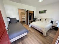 Driepersoonskamer met Eigen Badkamer