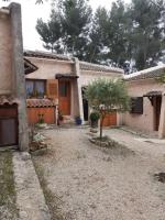 Maison au calme dans pinède, plages à 12min à pied - Chambres d'hôtes Sanary-sur-Mer