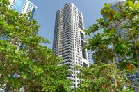 Modern 1BR with City View Rooftop Pool Access - B&B Dubai