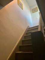 Stylish, Cozy 2BR Private Apt, 2nd Floor, Scenic View, Well-Appointed, Near Providence, MA, RI Line, I-95 Access - Chambres d’hôtes