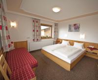 Double Room with Balcony and Mountain View