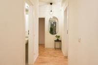 VACATION FEEL - 2BR Apartment with Terrace & Private Parking in Baneasa - B&B Bucarest
