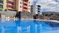 Hübsche Ferienwohnung mit 2 Schlafzimmern, Pool und WLAN, Strandnähe - B&B