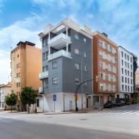 AAC Málaga - Amplio apartamento con terraza, totalmente equipado, nuevo, muy bien ubicado - B&B Málaga