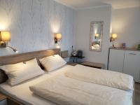 B&B Bispingen - Dat lütte Heidehotel Funk - Garni - Bed and Breakfast Bispingen