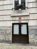 Bordeaux M1 R3 - Nice & Comfortable Double Room with Private Patio & Shared Bathroom - B&B