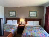 Double Room with Two Full Beds Pets Allowed