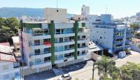 1024 - Apartamento em Bombinhas para locação de temporada - Praia de Bombas - Chambres d'hôtes Pombas