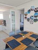 Holiday Apartment Marijana with Pool - Ferienwohnung Kutleše