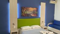 Tweepersoonskamer met Gedeelde Badkamer