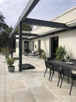 Villa des Cabres - Ferienwohnung Lunel