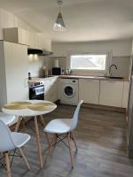 Joli T1 3* rénové mars 2022 proche lac et ville - Ferienwohnung