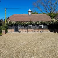 THE CLOCKHOUSE, ROuGHTON - B&B