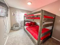 Pet Friendly Close to all Attractions. MTN Views! - B&B Colorado Springs